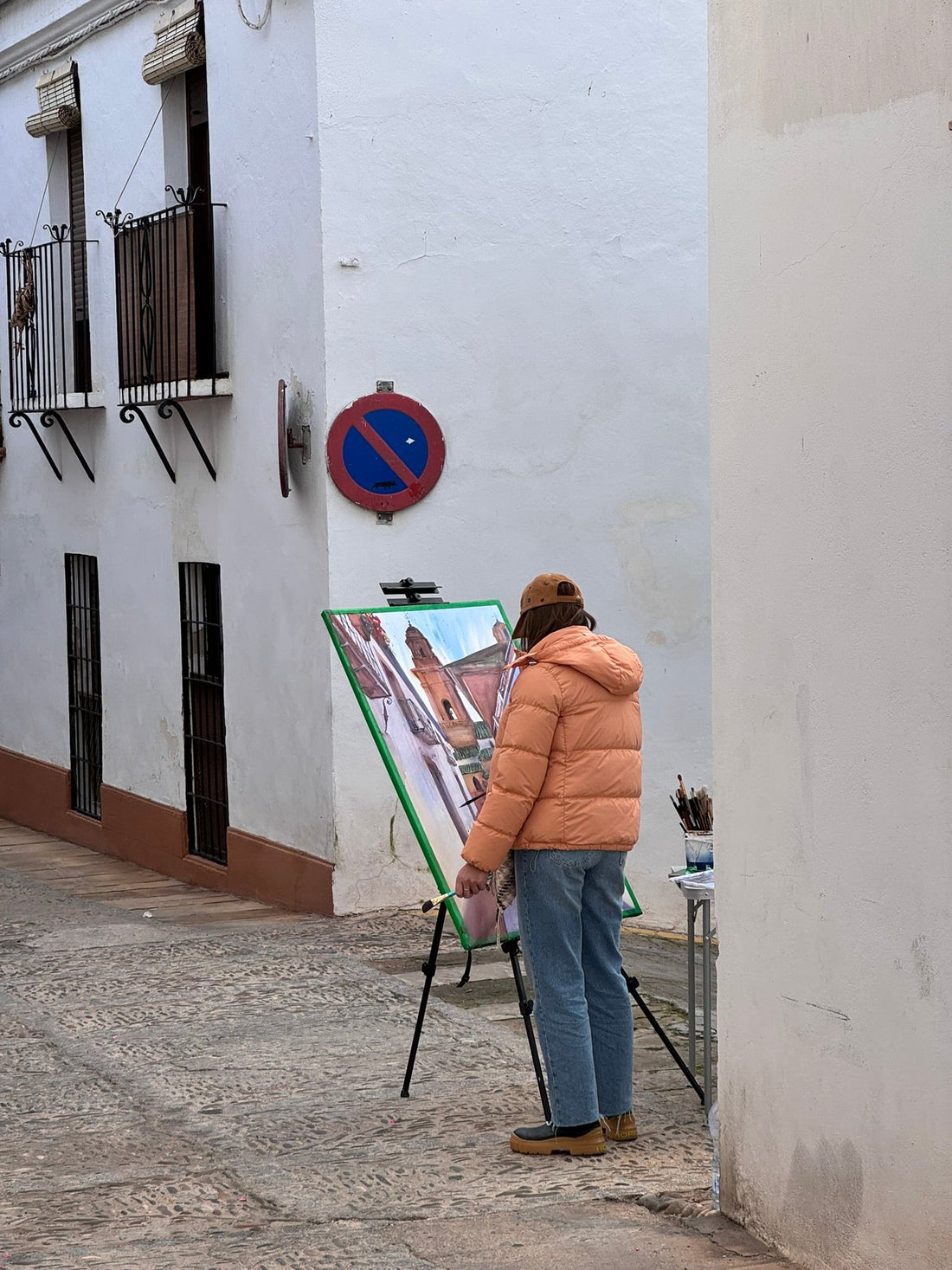 Maryna Riepnova painting in Montoro. Pintura Rápida contest. Plein-air painting.