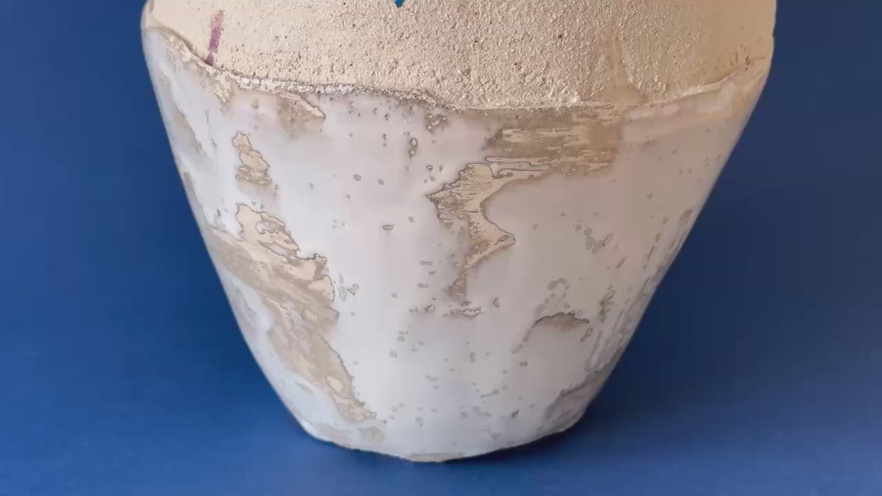 Hero video preview showcasing artwork by Maryna Riepnova